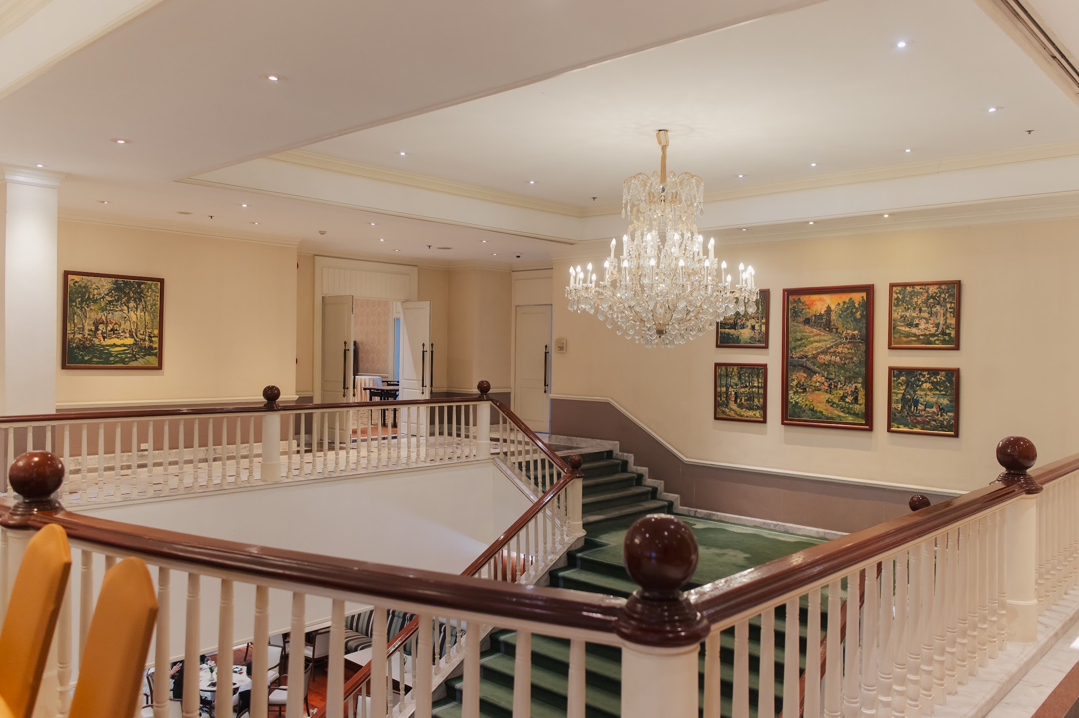 Rajpruek Club ballroom